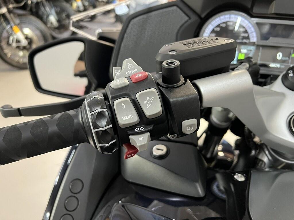 R 1200 RT