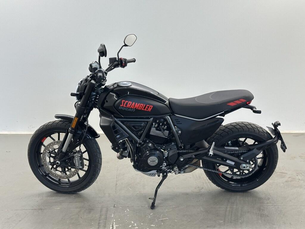SCRAMBLER 800