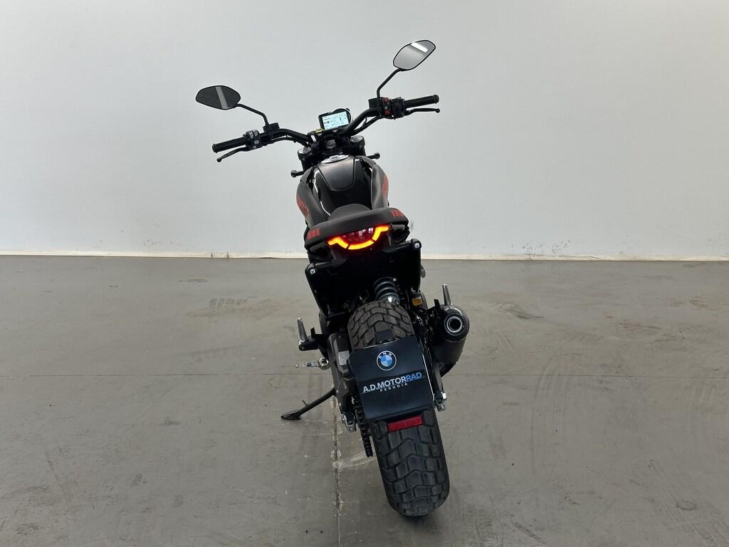 SCRAMBLER 800