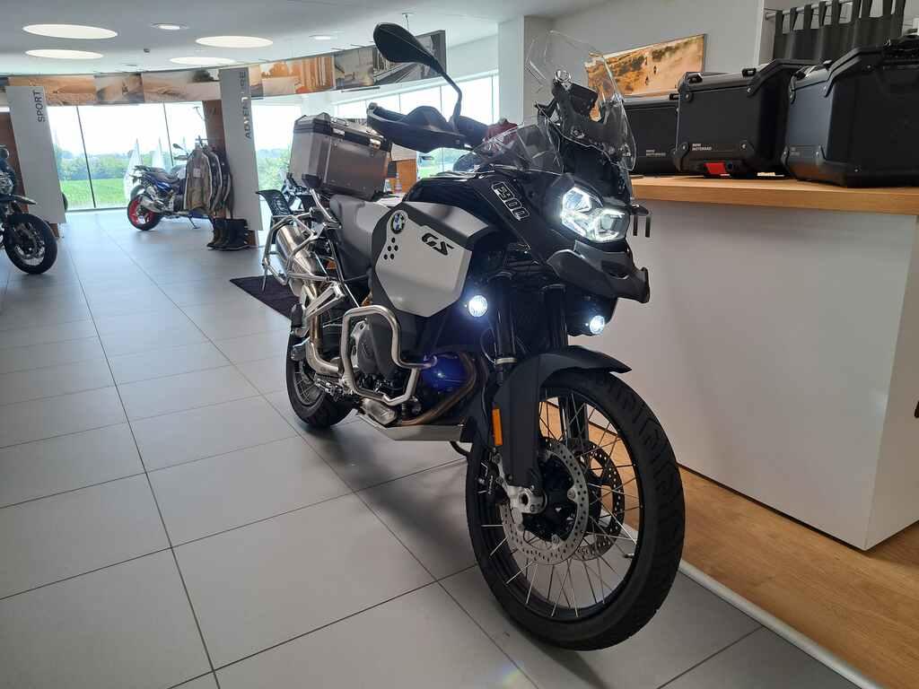 F 900 GS