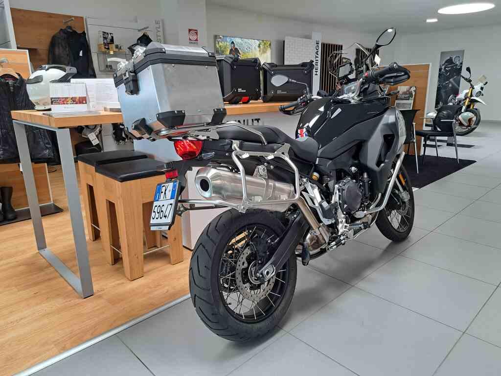 F 900 GS