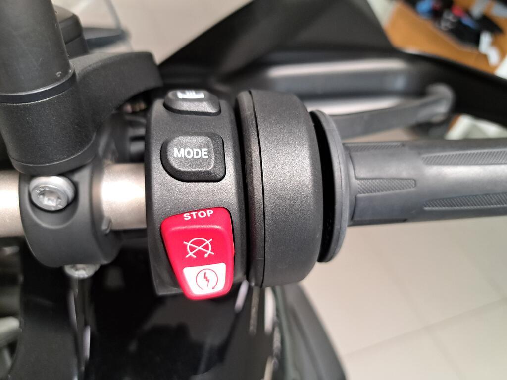 F 900 GS
