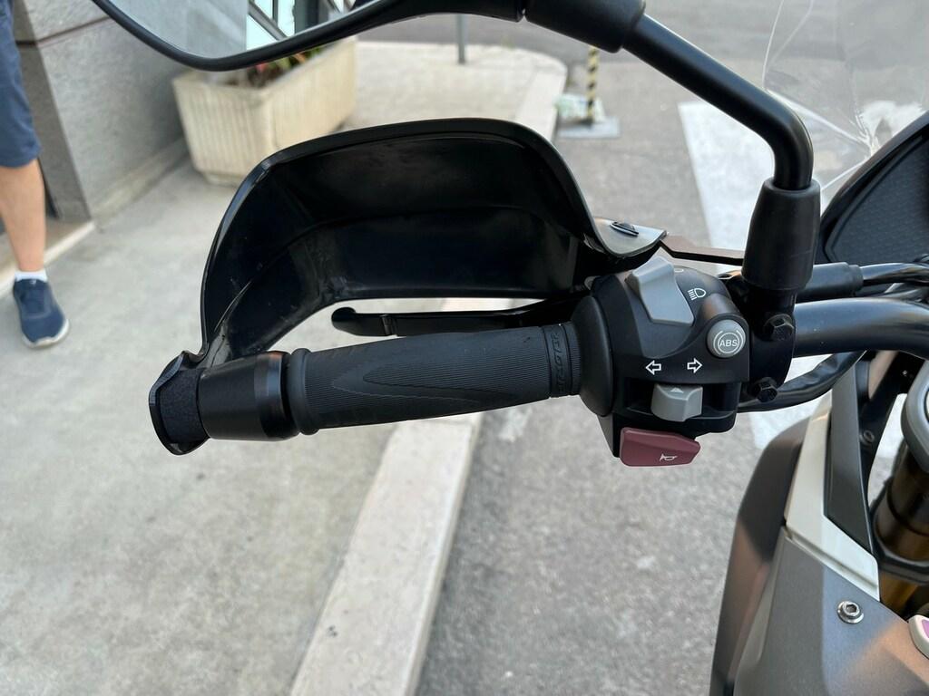 G 310 GS