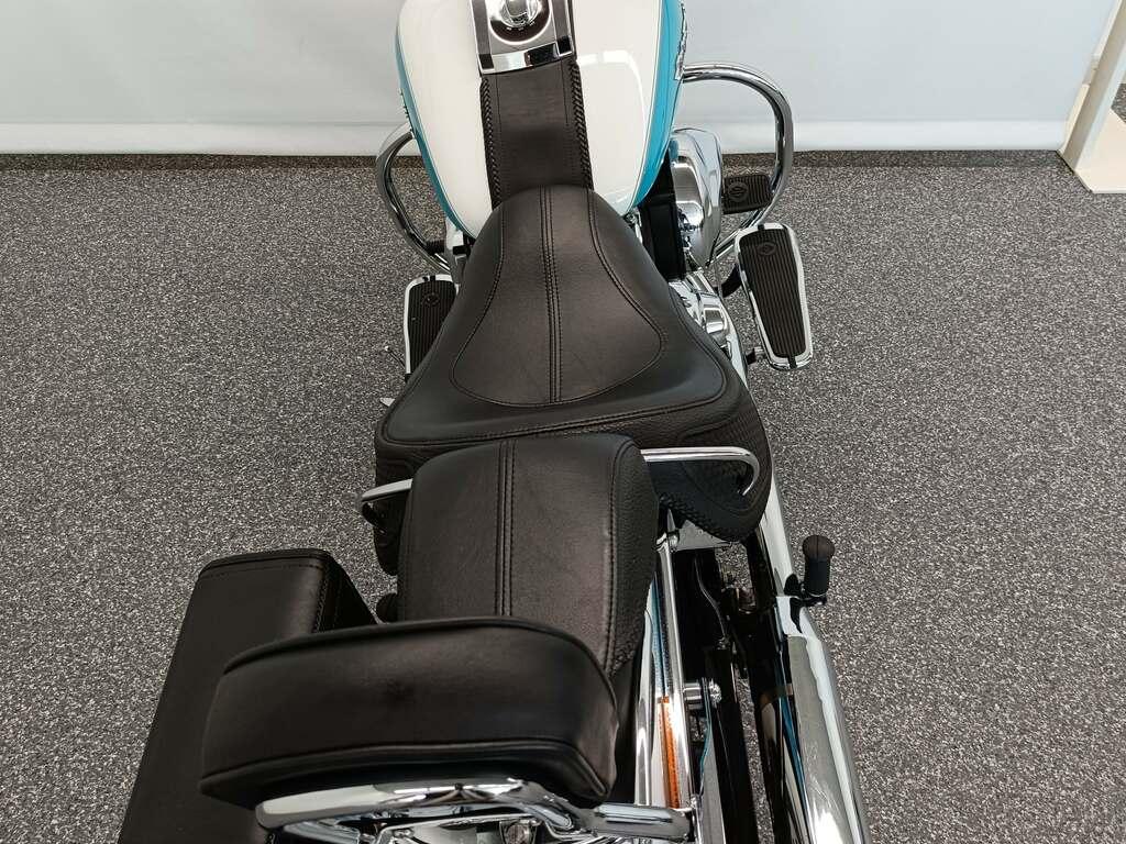 SOFTAIL 1690 DELUXE
