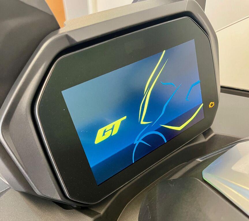 C 400 GT