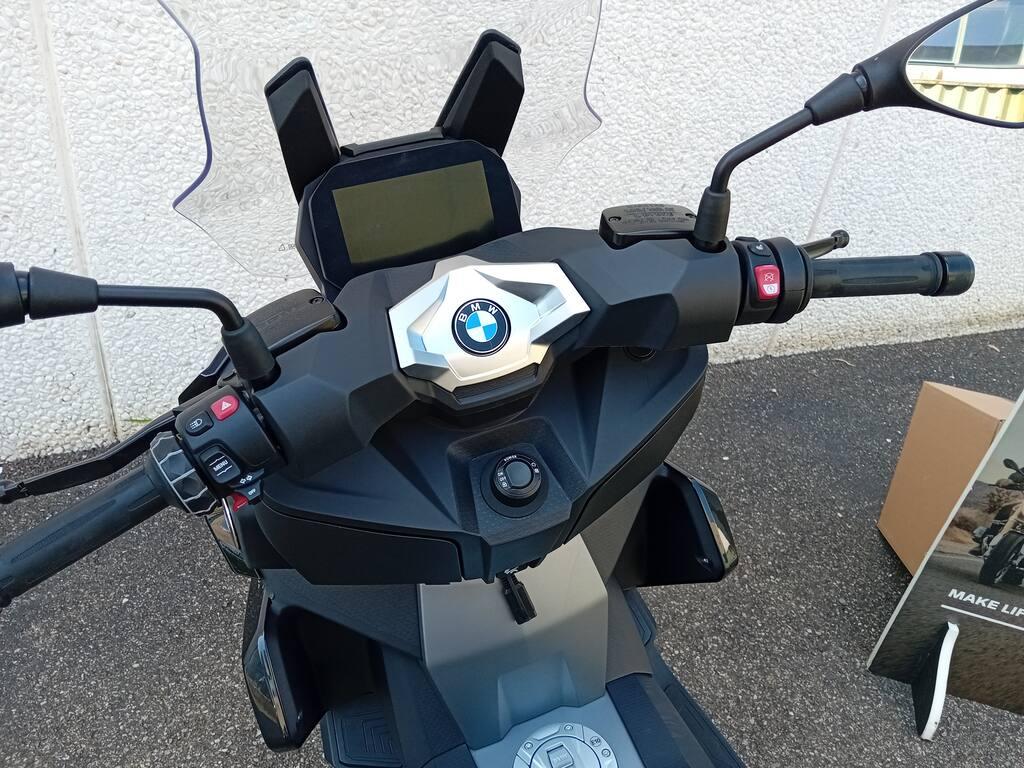 C 400 X