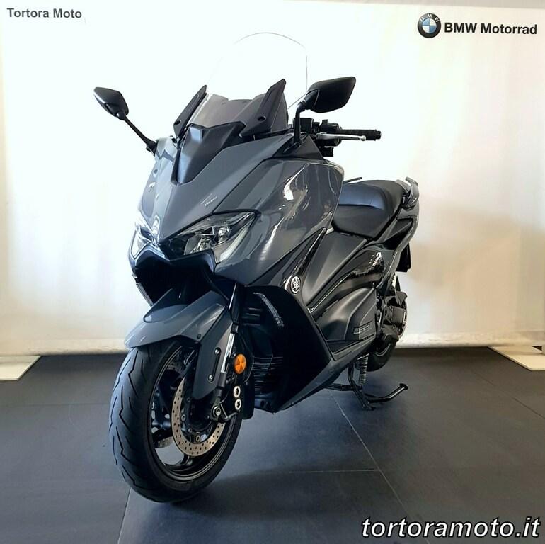 T-MAX 560
