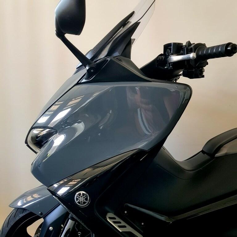 T-MAX 560