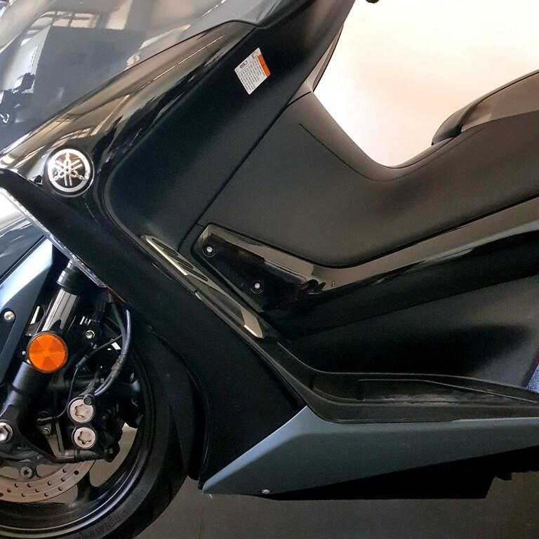 T-MAX 560