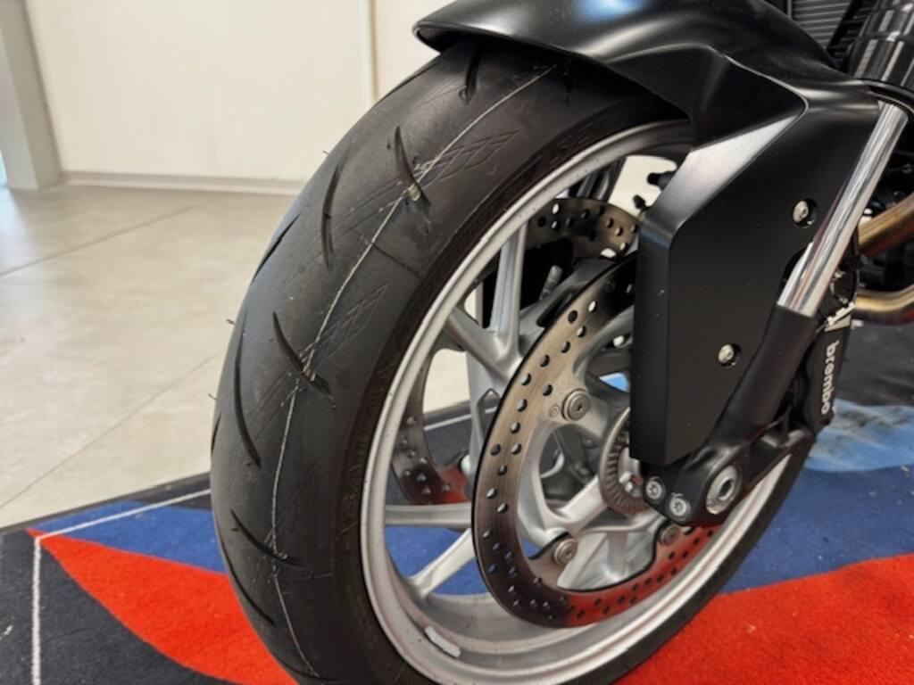 F 900 R