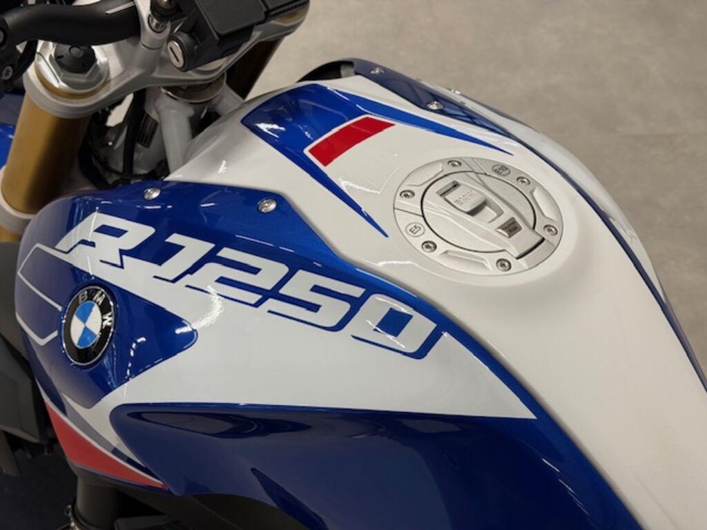 R 1250 R