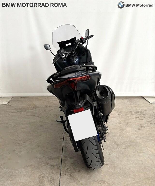 T-MAX 560
