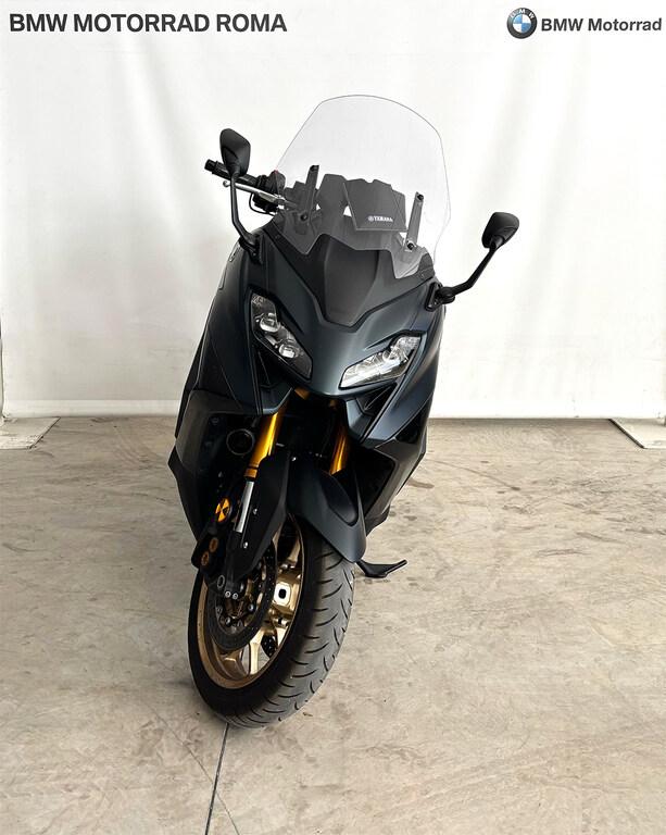 T-MAX 560
