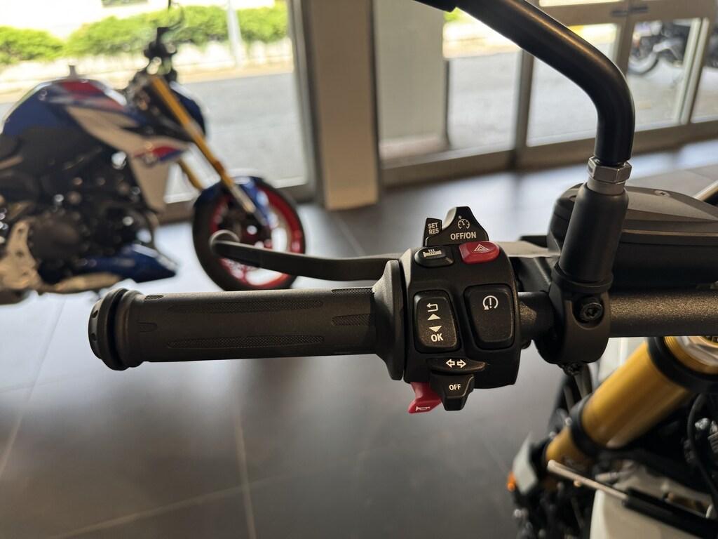 R 12