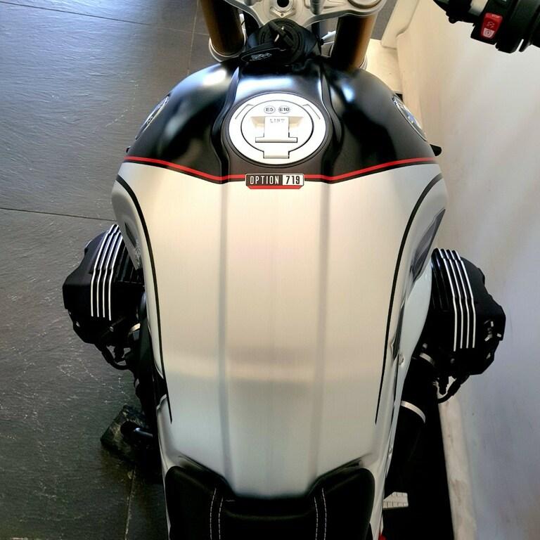 R 1200