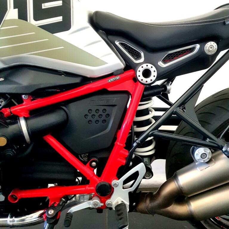 R 1200