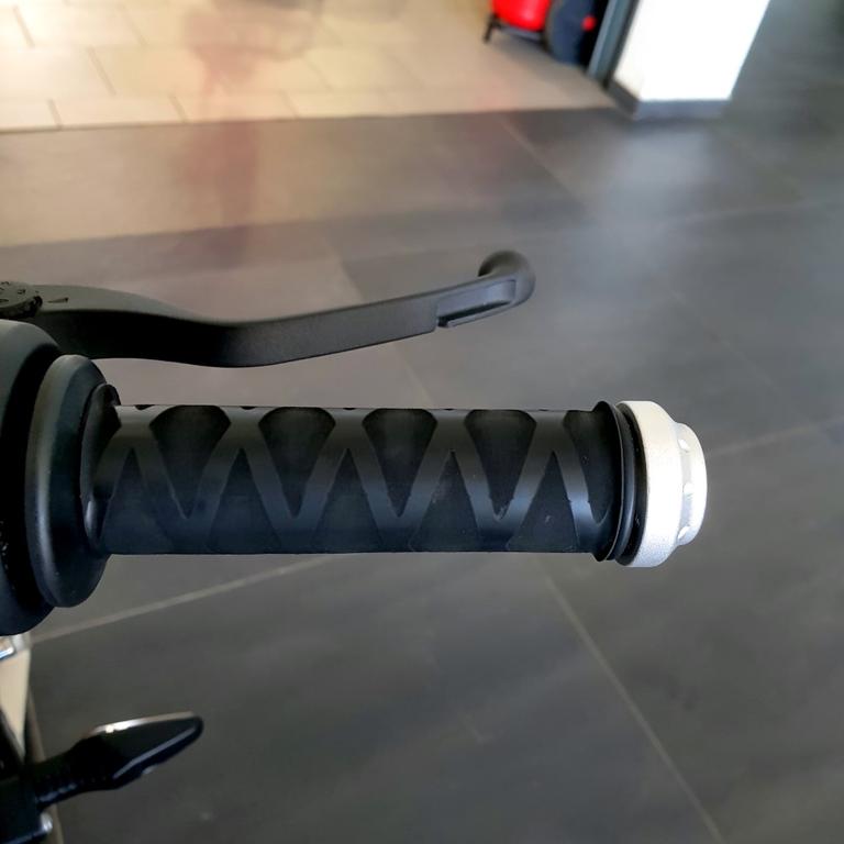 R 1200