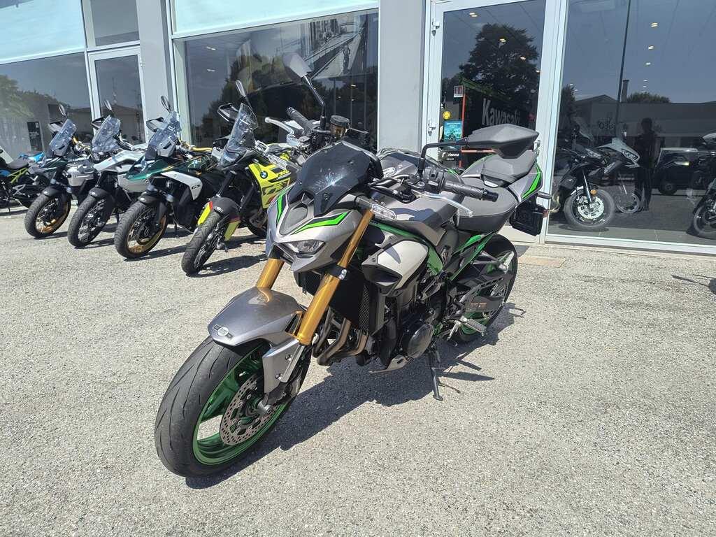 Z 900