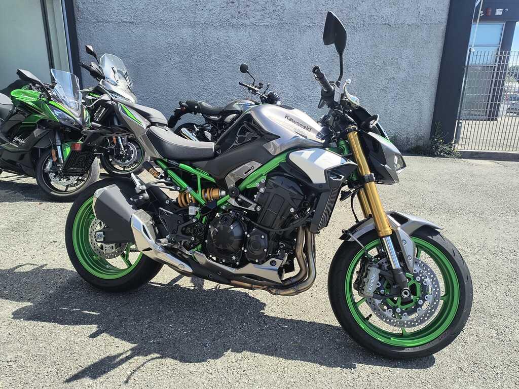 Z 900