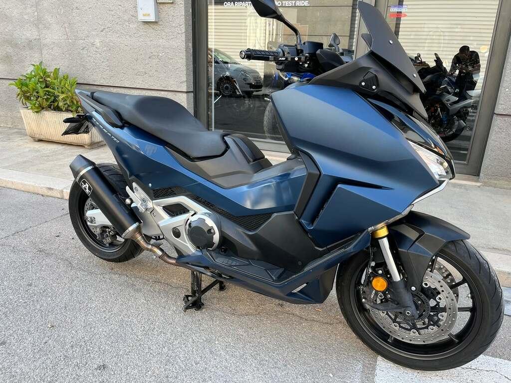 FORZA 750