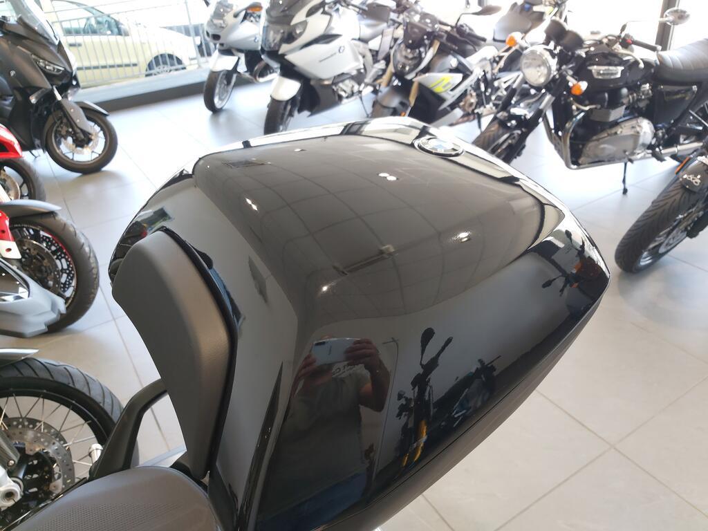 R 1250 R