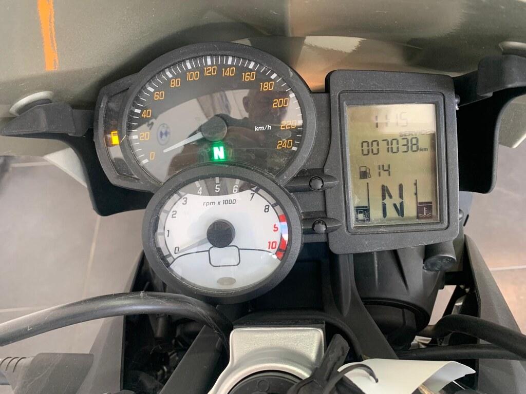 F 800 R