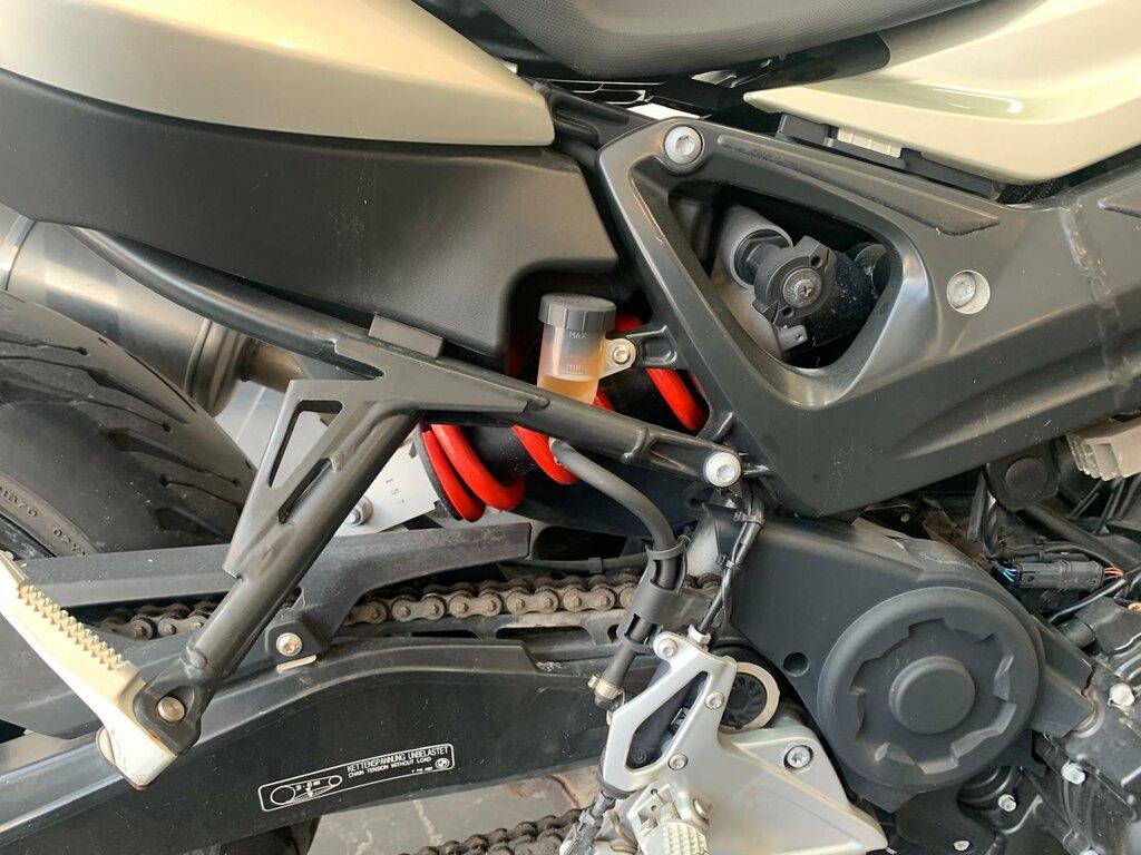 F 800 R