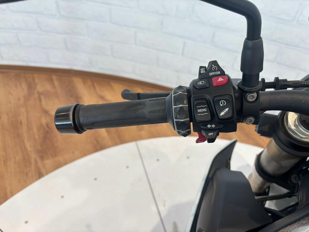 S 1000 R