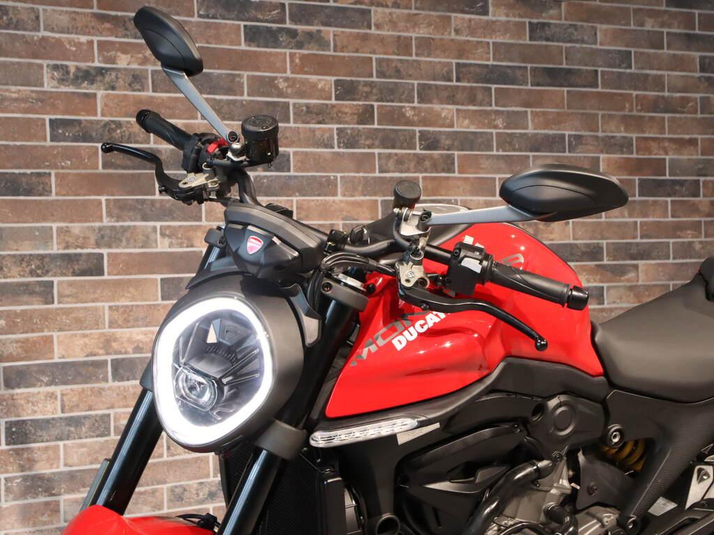 MONSTER 950
