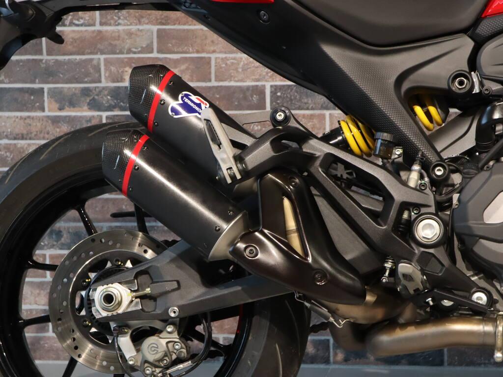 MONSTER 950