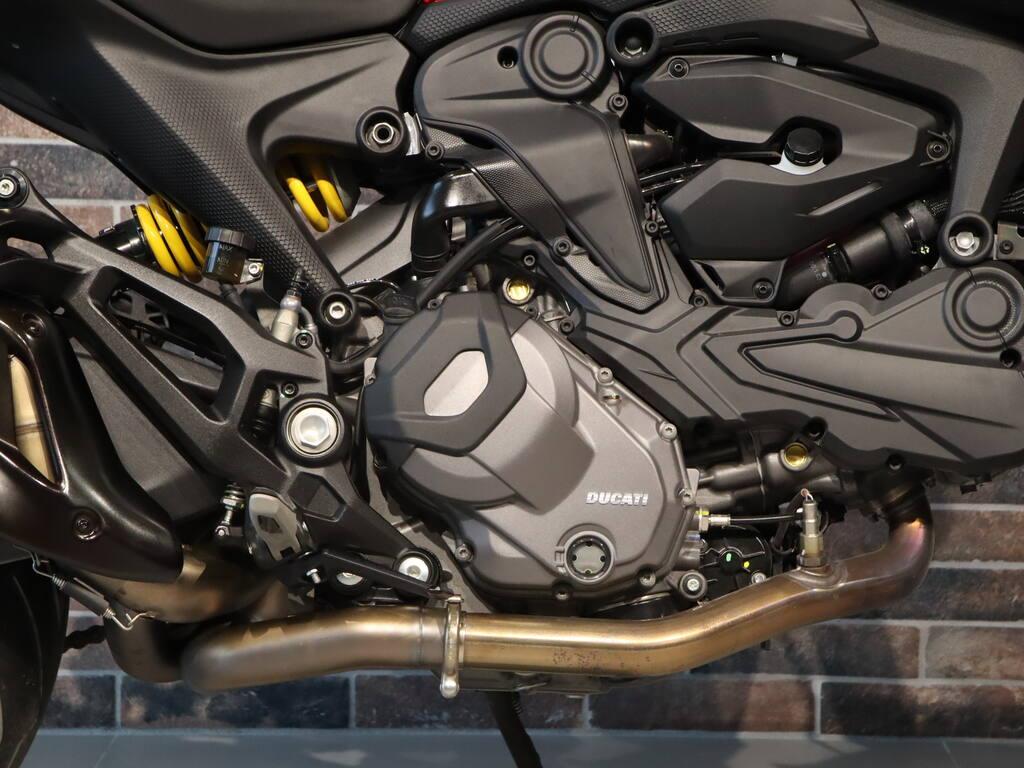 MONSTER 950