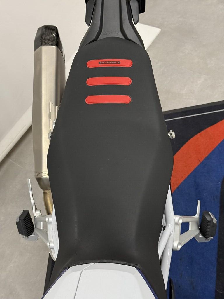 F 900 GS
