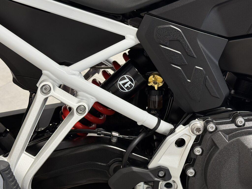F 900 GS
