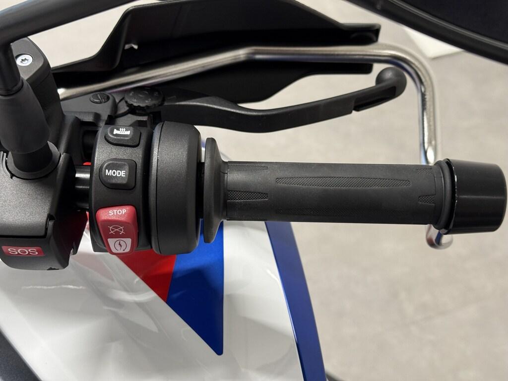 F 900 GS