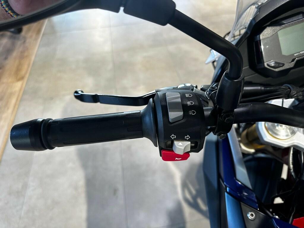 G 310 GS