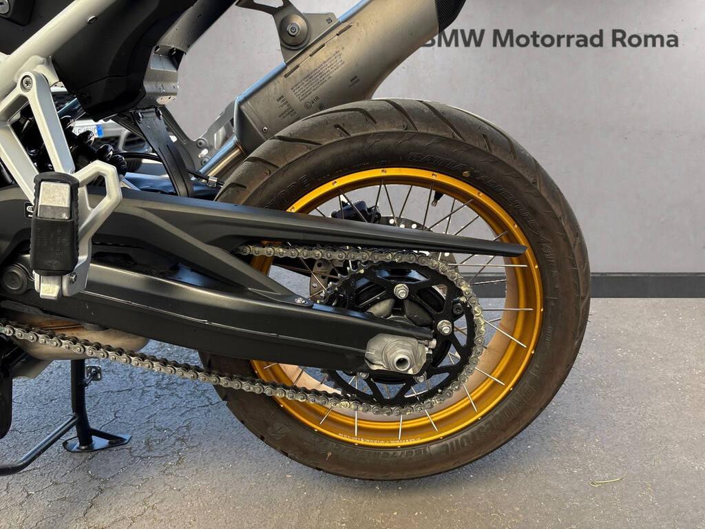 F 900 GS