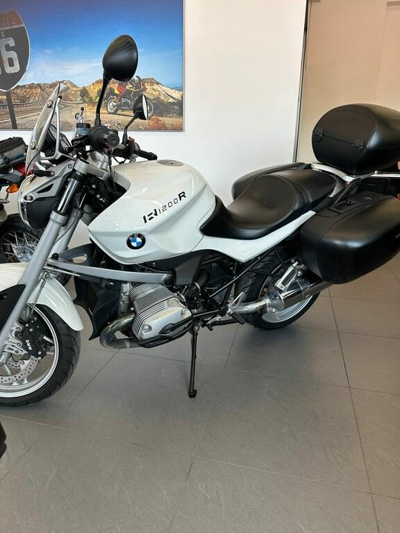 R 1200 R