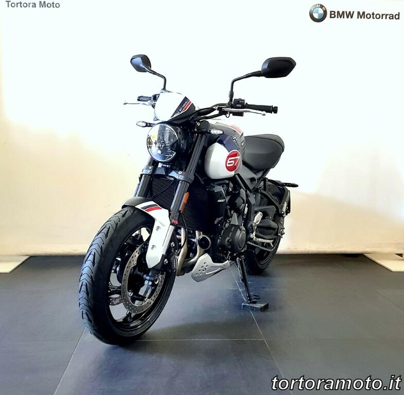 TRIDENT 660