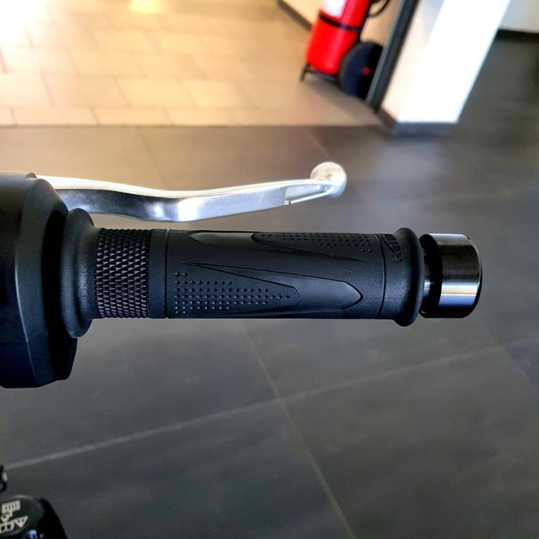 TRIDENT 660