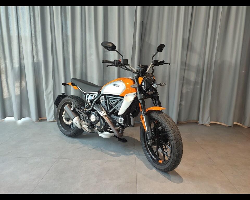 SCRAMBLER 800
