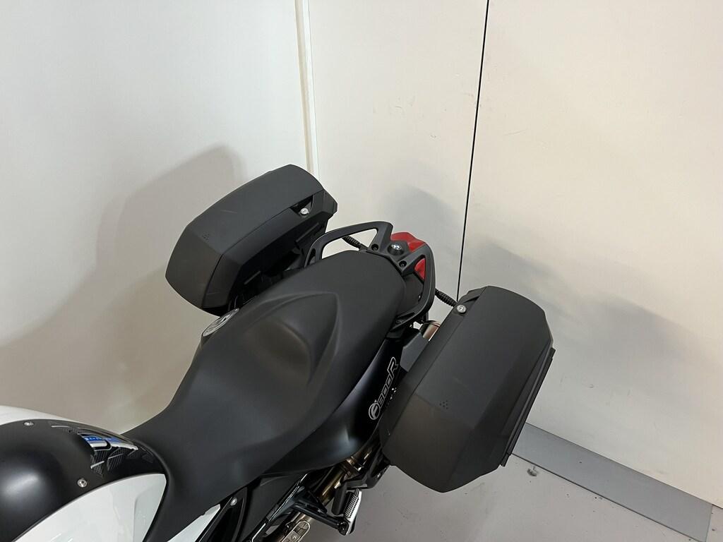 F 800 R