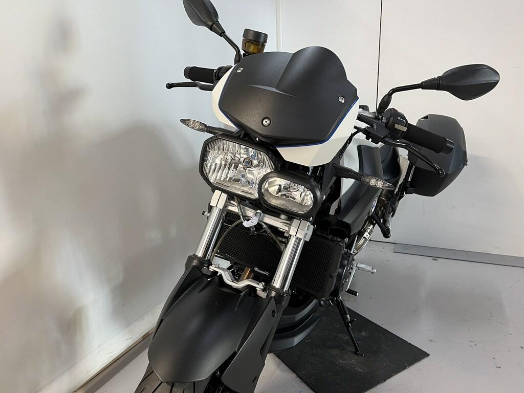 F 800 R