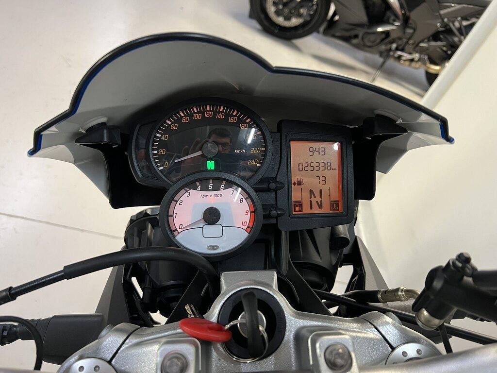 F 800 R