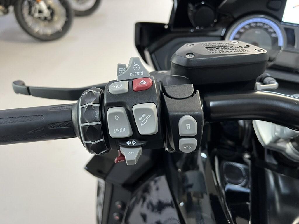 K 1600 B