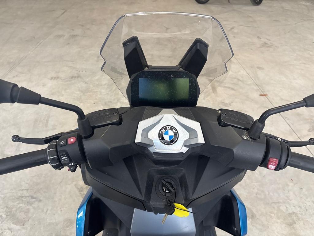 C 400 X