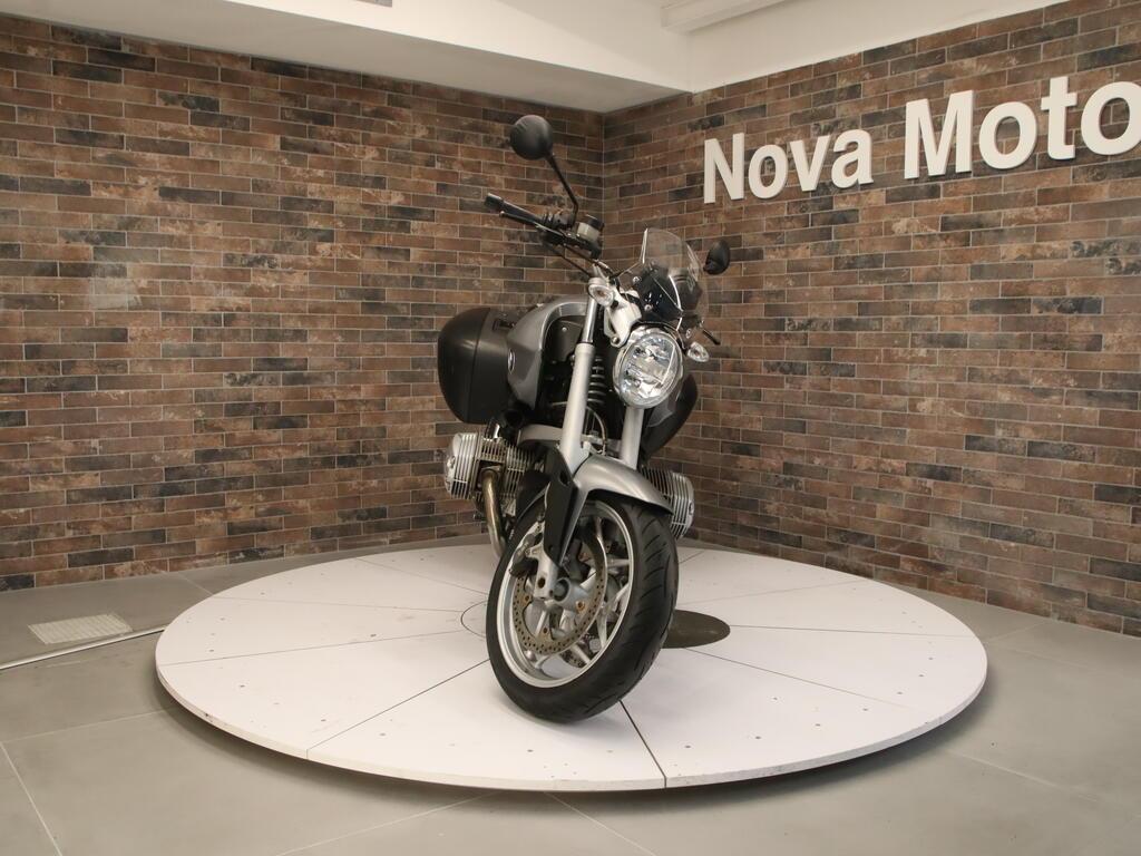 R 1200 R