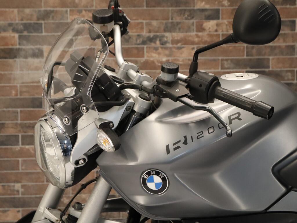 R 1200 R