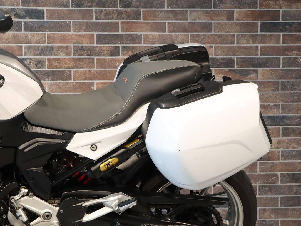 F 900 XR