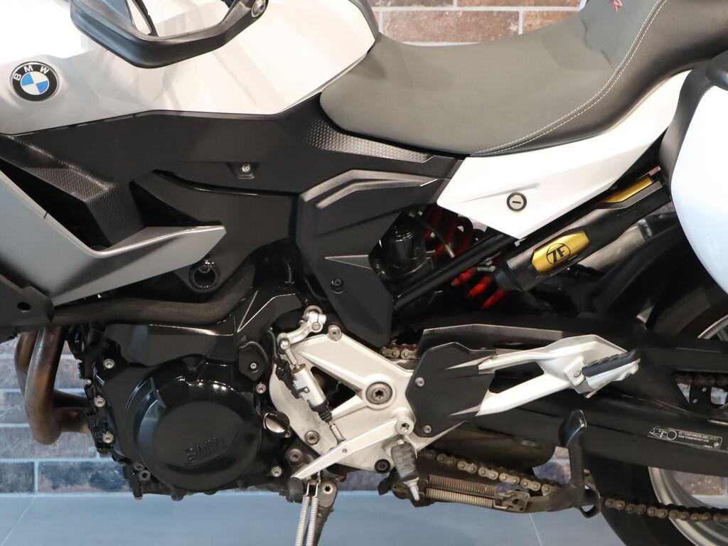 F 900 XR