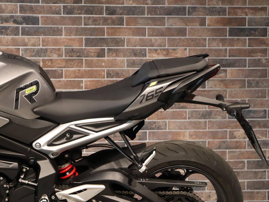 STREET TRIPLE 765